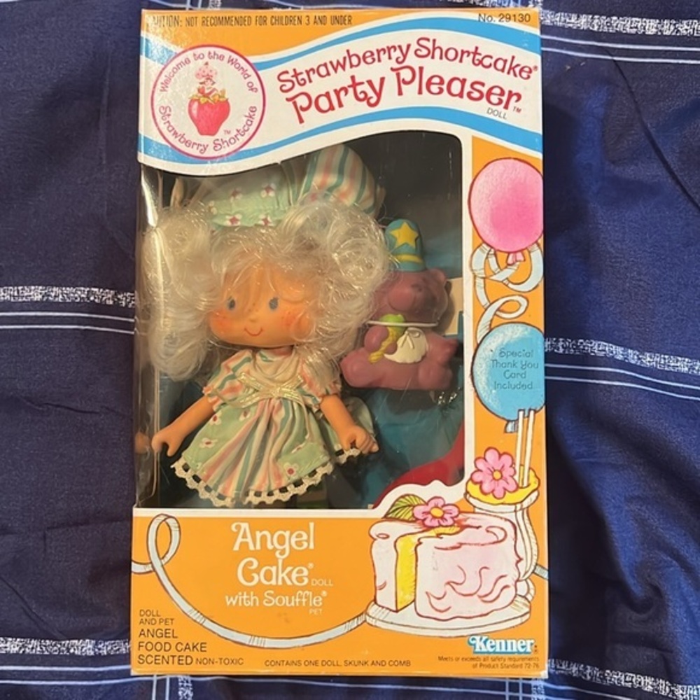 COPY - Strawberry Shortcake Angel Cake Party Pleaser, NRFB
